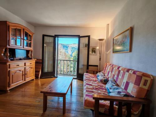 Vistas a Boí Taüll y buena orientación- Tu lugar con parking - Falcó 1