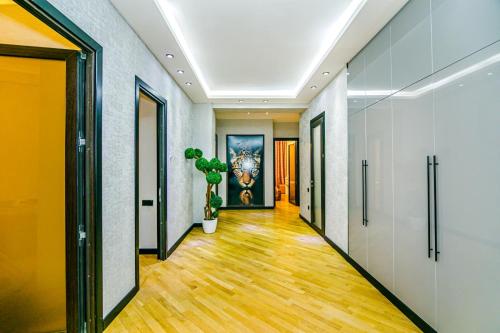 Fotografija u galeriji objekta VIP Apartment LEOPARD u gradu Baku