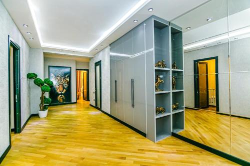 Mynd úr myndasafni af VIP Apartment LEOPARD í Baku