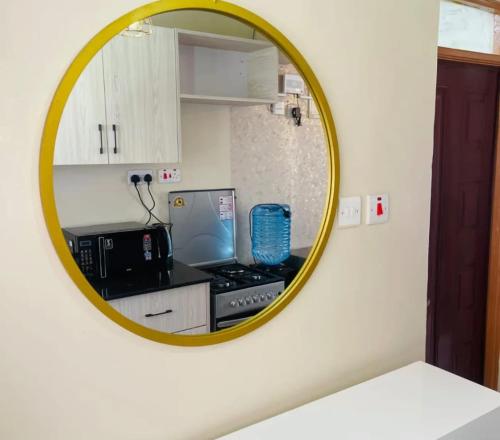 Η κουζίνα ή μικρή κουζίνα στο Stylish Comfort studio on a Budget!