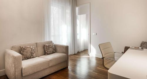 NH Collection Madrid Abascal photo 38
