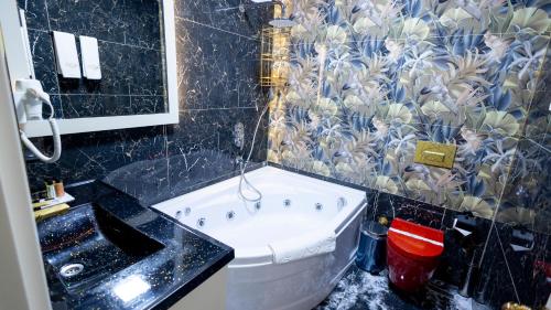 アンタルヤにあるcan palace adalya otelのギャラリーの写真