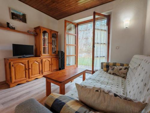 Bajo con jardín, paz, tranquilidad y aire libre - Isard 3