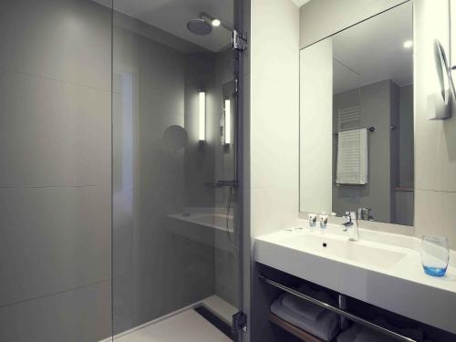 Ένα μπάνιο στο Mercure Deauville Centre
