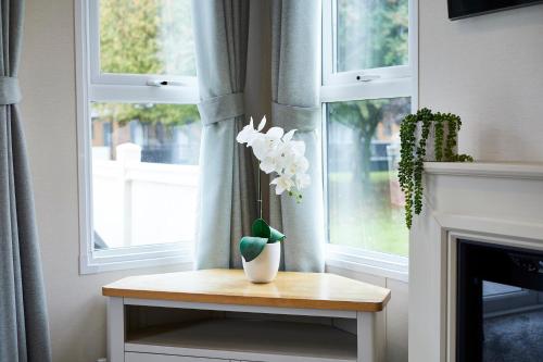 Host & Stay - Tarn Lodge photo 17