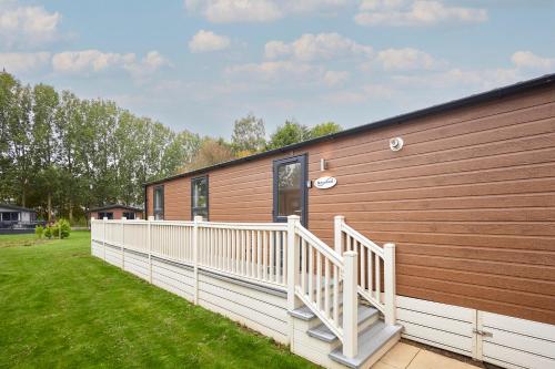 Host & Stay - Tarn Lodge photo 6