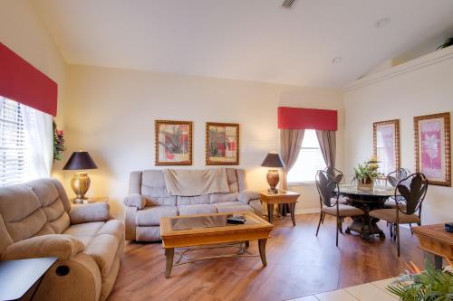 Sunny Villa w/ Lanai: 17 Mi to Disney! photo 12