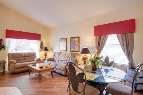 Sunny Villa w/ Lanai: 17 Mi to Disney! photo 13