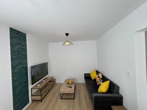 Modern & bright apartment, all comforts