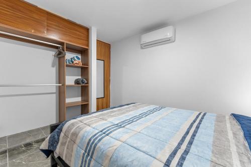 Voodi või voodid majutusasutuse Modern apartment with pool in Ixtapa, 2 bedrooms toas