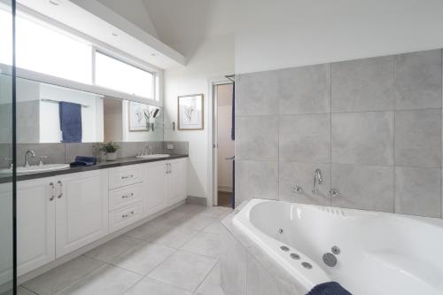 Ένα μπάνιο στο Hamptons Haven