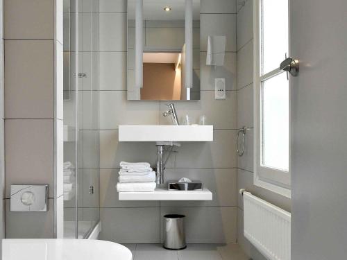 Koupelna v ubytování Mercure Paris Gare de l'Est