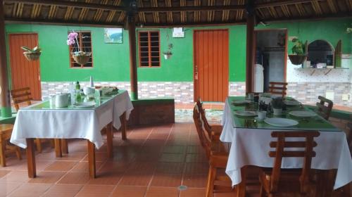 Restaurace v ubytování Hostal Villa Laurita