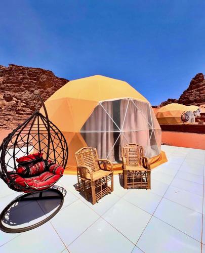 RUM HiLTON lUXURY CAMP