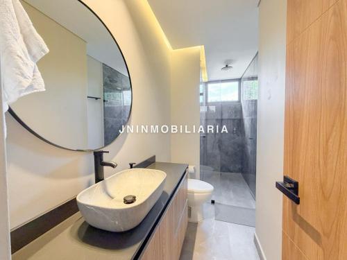Koupelna v ubytování Apartamento de lujo a 3 minutos del Aeropuerto JMC 102
