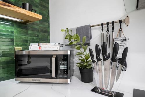 Gallery image of Cozy 2BR Winter Suite with Fire Pit Near DC in Waldorf