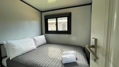 Postel nebo postele na pokoji v ubytování Tasman Holiday Parks - Yallingup Beach