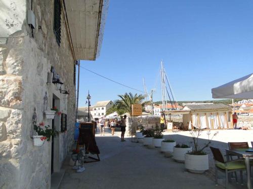 Tòa nhà nơi căn hộ tọa lạc