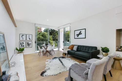 Imagine din galeria proprietății Ultra modern 2 bdrm in St Leonards Crows Nest - 803NOR în Sydney