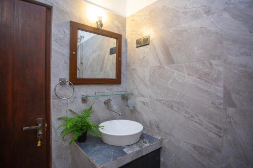 Ένα μπάνιο στο The Moonz Villa