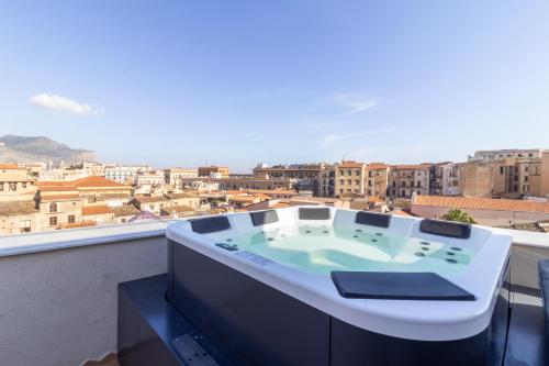 Общий вид на горы или вид на горы из отеля