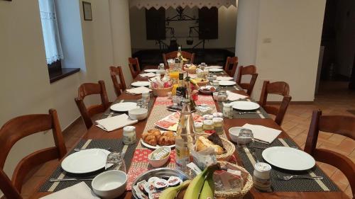 Jídlo v hotelu nebo okolí