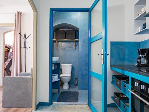 Ένα μπάνιο στο La Maison Ocre