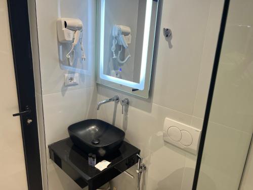 Un baño de Center Sunrise Hotel