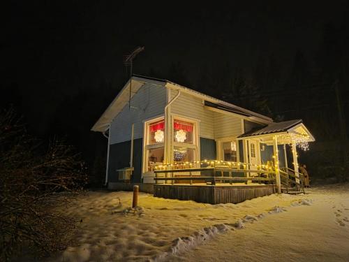 Το κτήριο όπου στεγάζεται  η βίλα