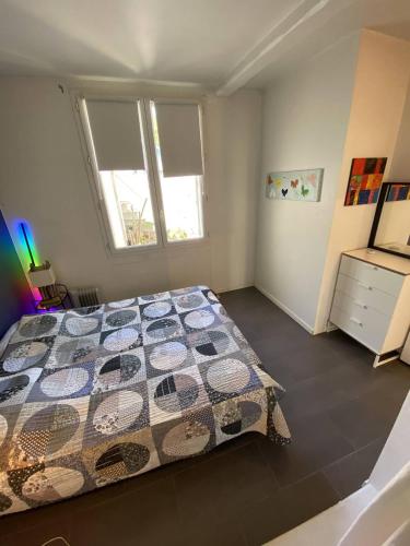 Villa avec Piscine privée climatisation et wifi équipée pour 6 personnes - 6VHIP3