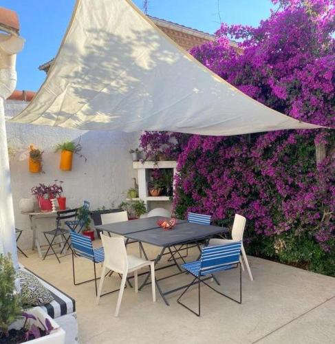 Villa avec Piscine privée climatisation et wifi équipée pour 6 personnes - 6VHIP3