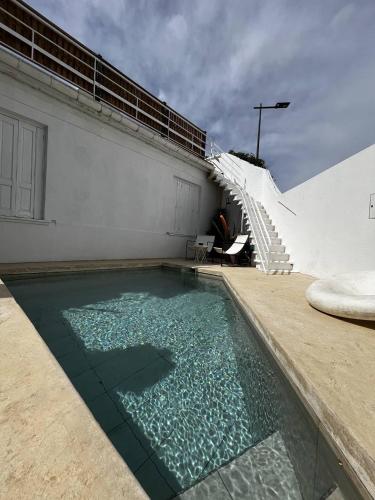 Villa avec Piscine privée climatisation et wifi équipée pour 6 personnes - 6VHIP3
