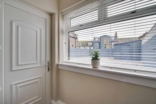 Gallery image of Large 6BR Home Parking Near Arbroath Beach in Arbroath