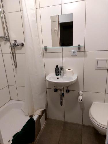 Ένα μπάνιο στο Monteurunterkunft Schwaig