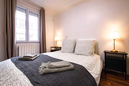 6 Guests Flat Champs Elysees 2 BDR