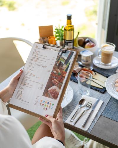 Еда / где поесть недалеко от отеля