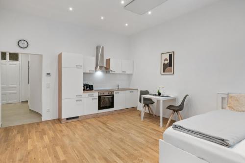 Inner City Studio - Near Schönbrunn & Metro - Self Check-In