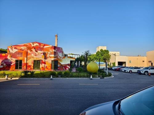 Imagen de la galería de W9-Hotel ShangHai PuDong Airport - 24 hours free shuttle bus to Pudong Airport, en Shanghái