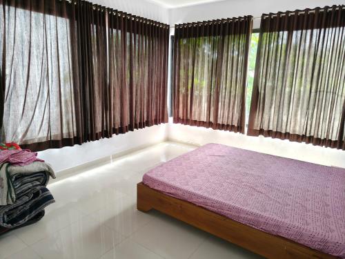 Ένα ή περισσότερα κρεβάτια σε δωμάτιο στο Castilo the villa