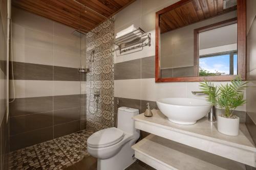 Ένα μπάνιο στο Eco Hotel Hoi An
