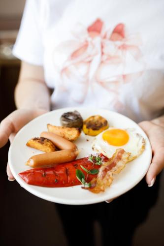 Jídlo v hotelu nebo okolí