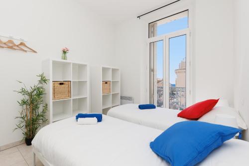 BnGo l Sunshine Suite l 2ch, 7p, vue mer, centre