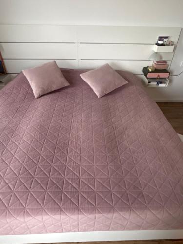 Ένα ή περισσότερα κρεβάτια σε δωμάτιο στο Cosy Host