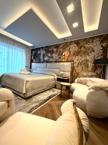 SOFIA Ultra Suite Collection