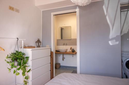 Et badeværelse på Cozy Bruni House in Florence