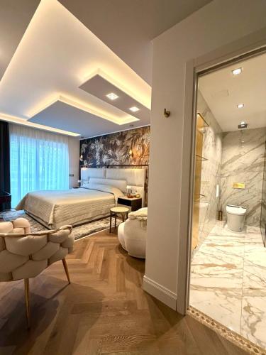 SOFIA Ultra Suite Collection