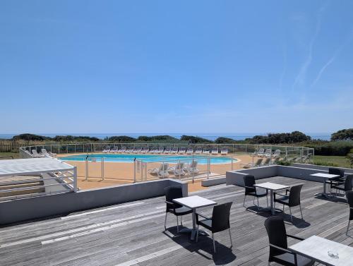 Appart rénové, 3pers avec terrasse et piscine D18