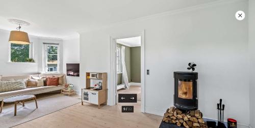 Χώρος καθιστικού στο Nordic Family Home - Forest & Lake - 29 Min To CPH