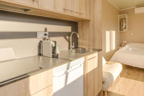 Kuchyň nebo kuchyňský kout v ubytování Camping Vidrà