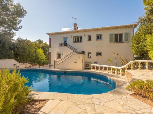 Appt 4 étoiles -2 chambres - Piscine - wifi - clim